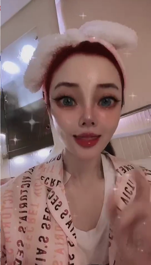 李小璐|深夜声称喜欢帅气，脖子有草莓印引感情猜疑，李小璐澄清辟谣