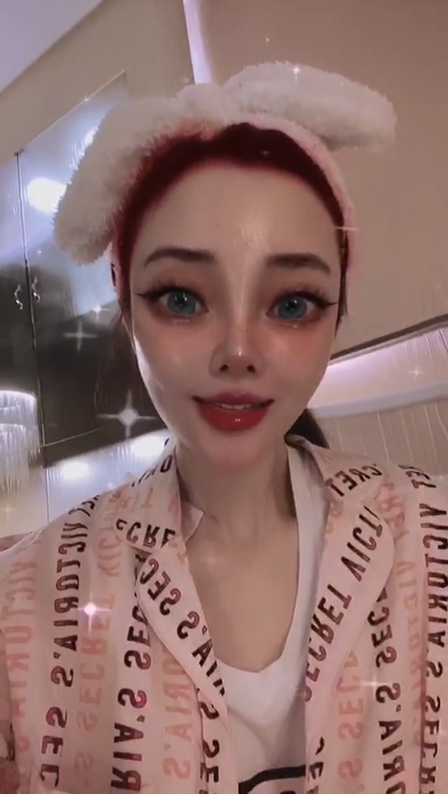 李小璐|深夜声称喜欢帅气，脖子有草莓印引感情猜疑，李小璐澄清辟谣