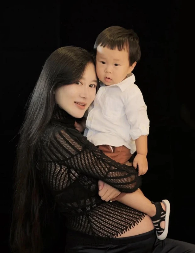 杜星霖|杜星霖月子期插花酿酒超有情调，表白69岁张纪中：过上了理想生活