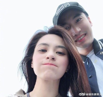 赖弘国|赖弘国离婚后搭上44岁名媛，女方狂夸赖弘国，阿娇曾为该名媛站台