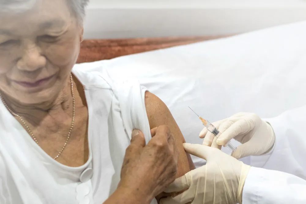 疫苗|比 HPV 更值得警惕的 3 种常见病毒，成年人也要打疫苗预防！