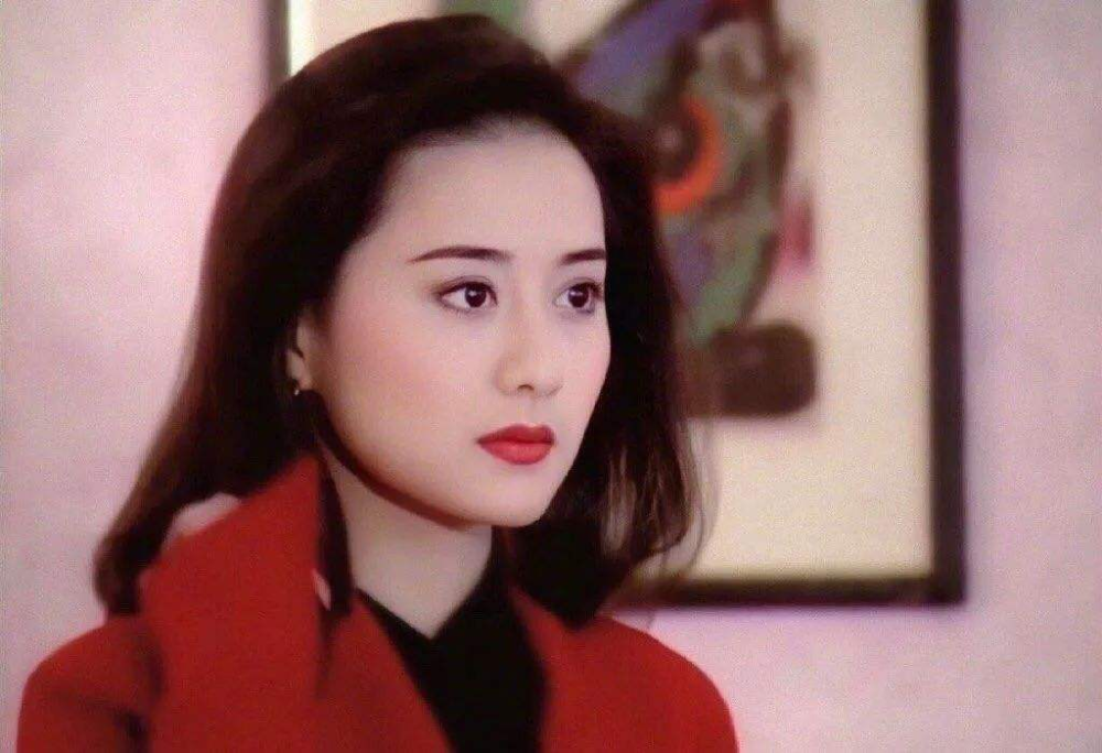 陈德容|陈德容近况曝光，46岁“琼女郎”颜值回春，频繁营业凸显事业心