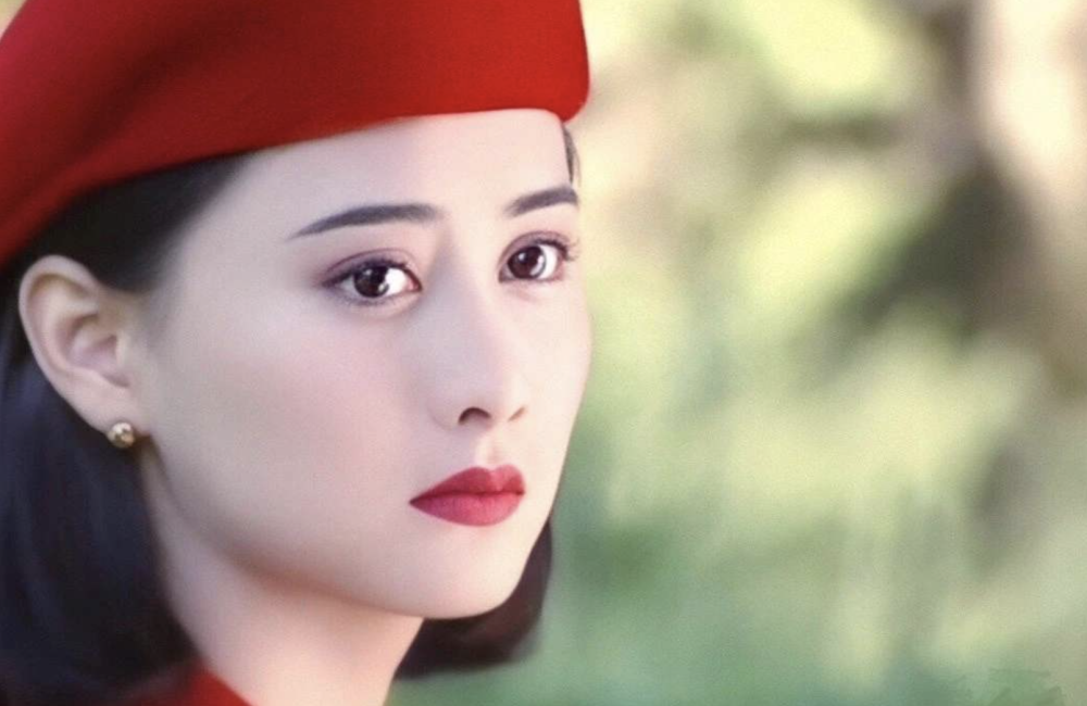 陈德容|陈德容近况曝光，46岁“琼女郎”颜值回春，频繁营业凸显事业心
