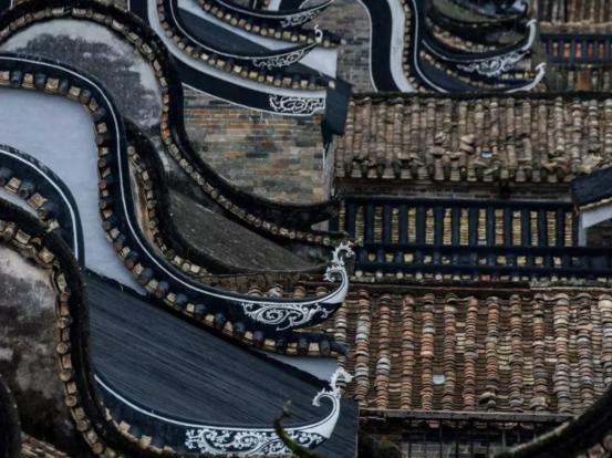 中国最后的锅耳墙古镇石路都有700多年历史现实版隐秘角落