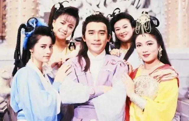 香港女星|49岁香港女星沦为快餐店服务员：年轻时的放纵，只会慢慢透支你