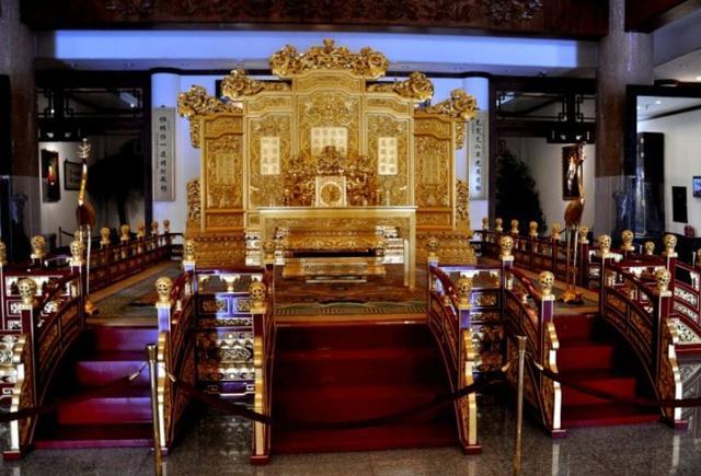 陈丽华的紫檀博物馆比故宫还奢华高贵不是一般的有钱人