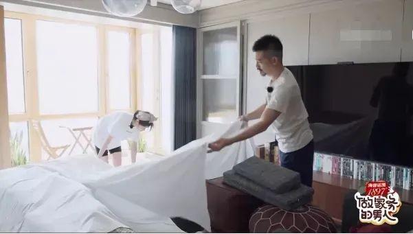 杨子姗|杨子姗“作”过头？因洁癖崩溃痛哭，转头却躺床上刷牙吃东西