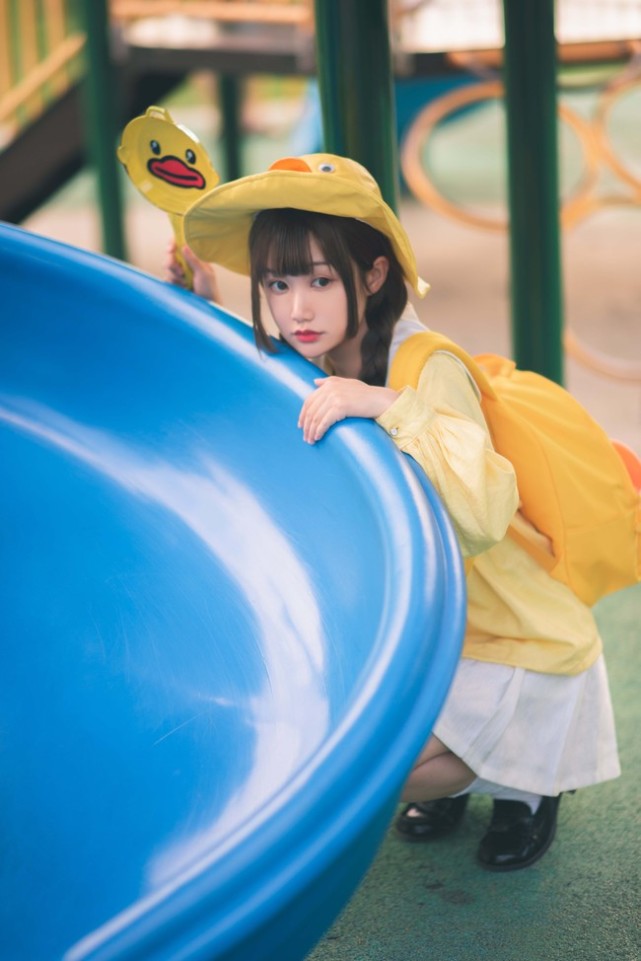 和平精英小黄鸭cosplay,今天你吃鸡了吗?