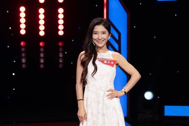 节目现场,黄小幺先是用歌声为家乡美食"代言":"潮汕鱼丸,潮汕粿汁