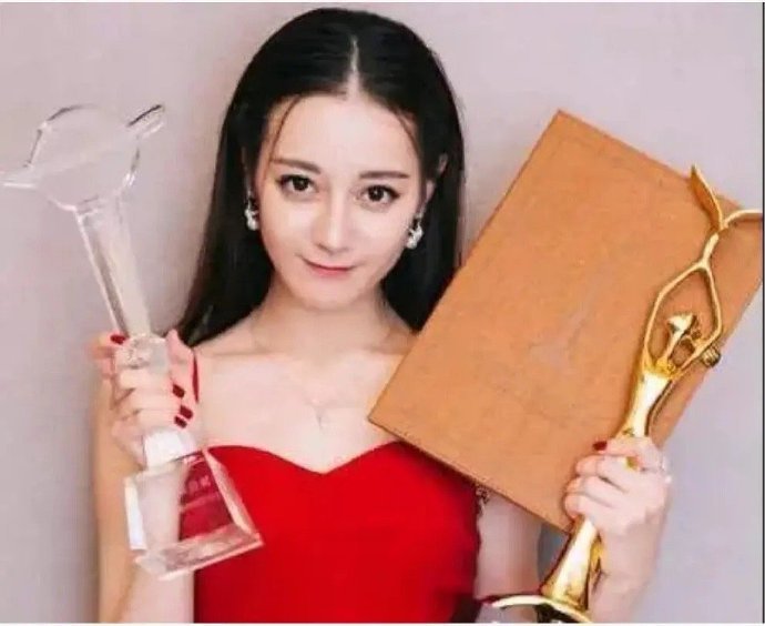 迪丽热巴|一张图看懂金鹰奖、金鹰节，改革后杨紫再无机会追上热巴了