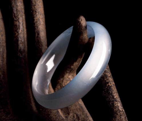 持宝人|持宝人瑞丽代购翡翠鉴定后锤头疼哭，朋友代购你还敢信吗？