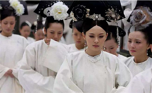 屈原|古人投河自尽前，为何把鞋子放在岸边？听完专家的理由，让人敬佩
