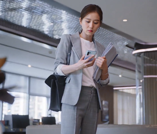 亲爱的自己|刘诗诗复出遭黑？《亲爱的自己》女主人设一塌糊涂！