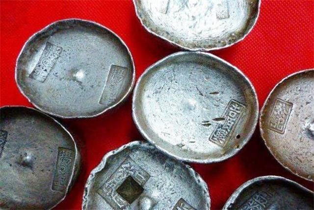 大清国库守卫严密,库丁也赤身进出,为何九百多万两白银失窃