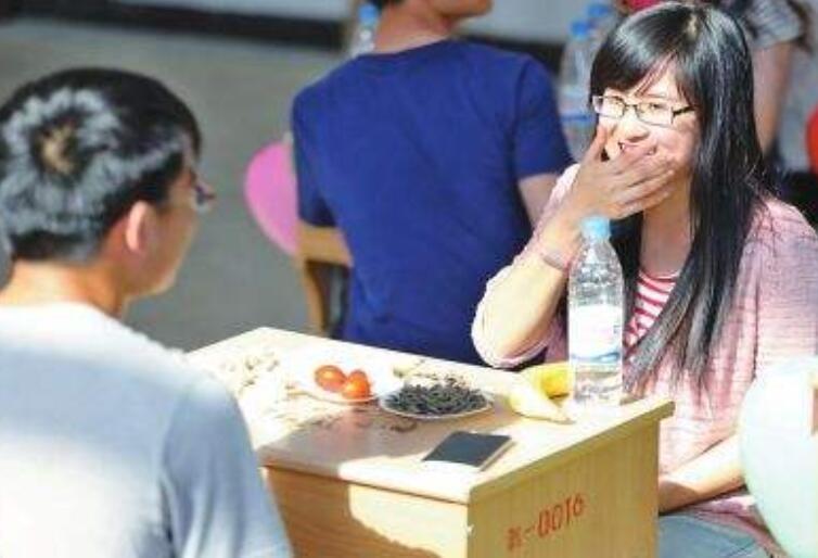 90后单身男士相亲悲惨经历开口就提车和房爱情终究败给现实