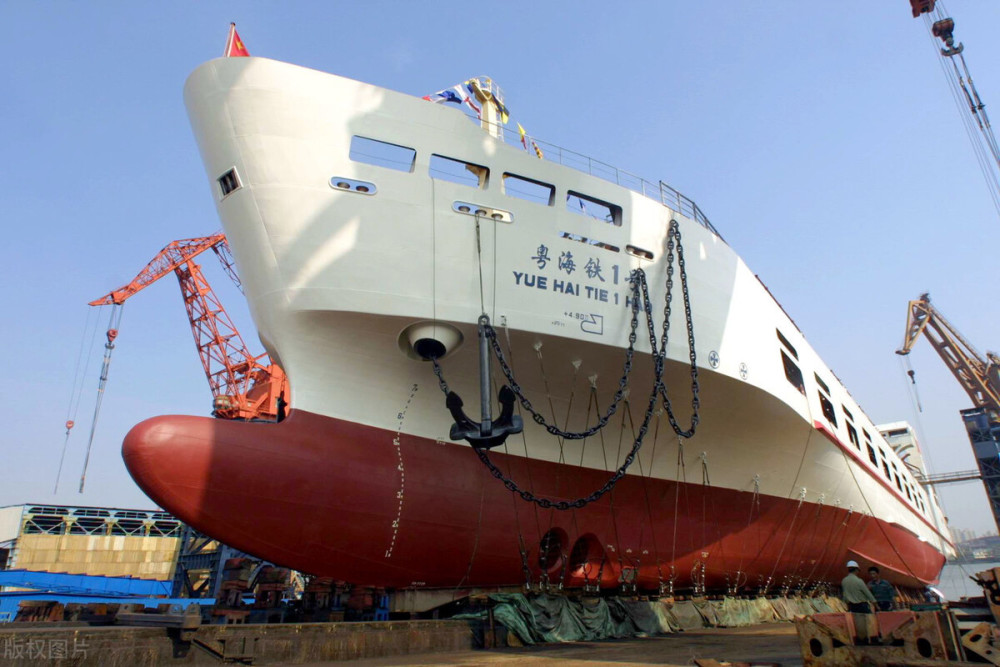 人坐轮船,汽车坐轮船不新鲜,火车坐轮船过海了解一下