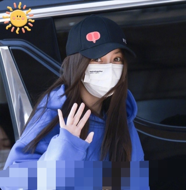 angelababy|Baby素颜现身机场，素颜状态显憔悴，和精修图差距大