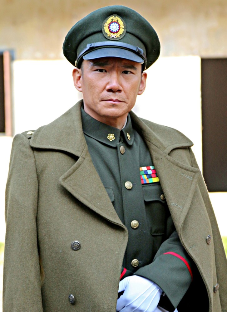 国民党集团军总司令1948年被包围为不当俘虏拉响了手榴弹