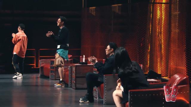 吴亦凡|吴亦凡回怼引争议？现场两小细节，揭他为节目所做“颠覆”改变