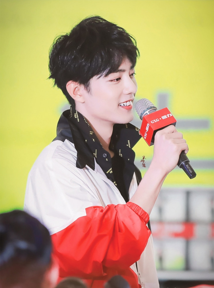 肖战|经历低谷争议肖战登上央视重来，导演剧情受争议，洗白仍需时日