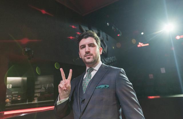 而就在早些时候,yamato就在直播的时候,评价了一下s10世界赛的参赛