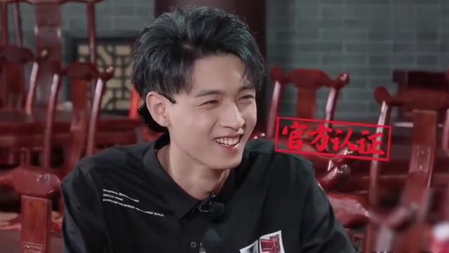 秦霄贤|秦霄贤家的酒店被网友扒出，但酒店法人却不姓秦！