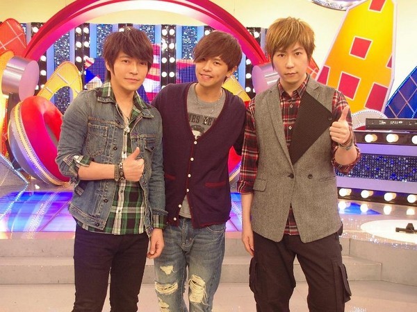 五月天|小鬼黄鸿升骤逝 “昔日师兄”五月天阿信2句话惹哭网友