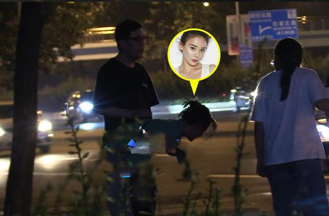 袁姗姗|袁姗姗聚会应酬，疑似喝酒太多，街边张大嘴呕吐女神形象崩坏