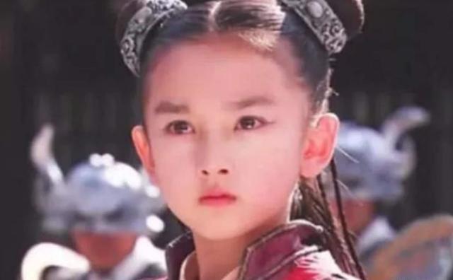 哪吒|4个女版“哪吒”：宋祖儿稚气，何美钿可爱，只有她从书里走出来