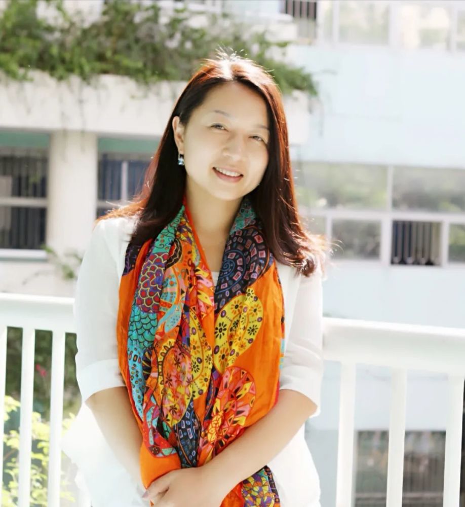 张冠群:深圳比邻香港,有太多学习的地方了