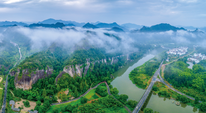 今早8点南明湖畔今年全省规模最大的运动会鸣枪开赛一大波精彩赛事邀