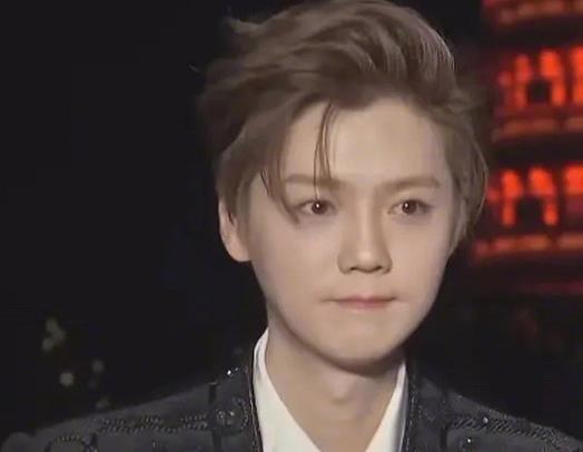 鹿晗|央视镜头下的鹿晗，离开美颜滤镜，30岁颜值惊艳全网