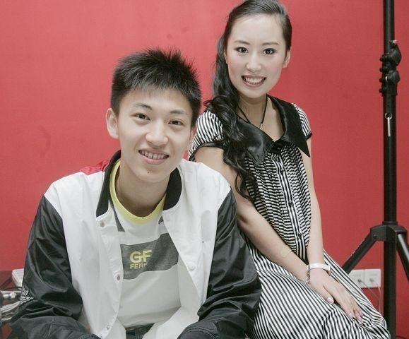 如今二人的感情很稳定,而林雪也经常会去看刘晓宇的比赛,估计用不了