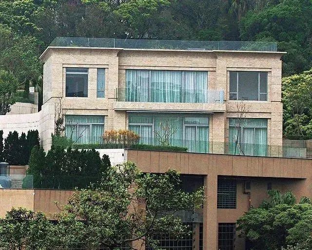 狙击美酒狙击美女花3亿换肾后刘銮雄状态回春