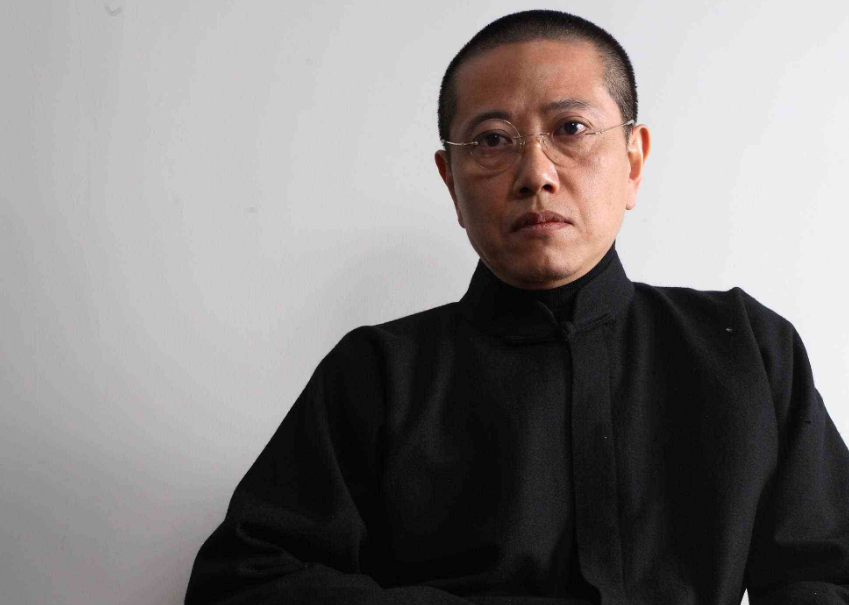 陈丹青|陈丹青被姜文用打油诗调侃，网友看不过帮他写诗回怼，高手在民间
