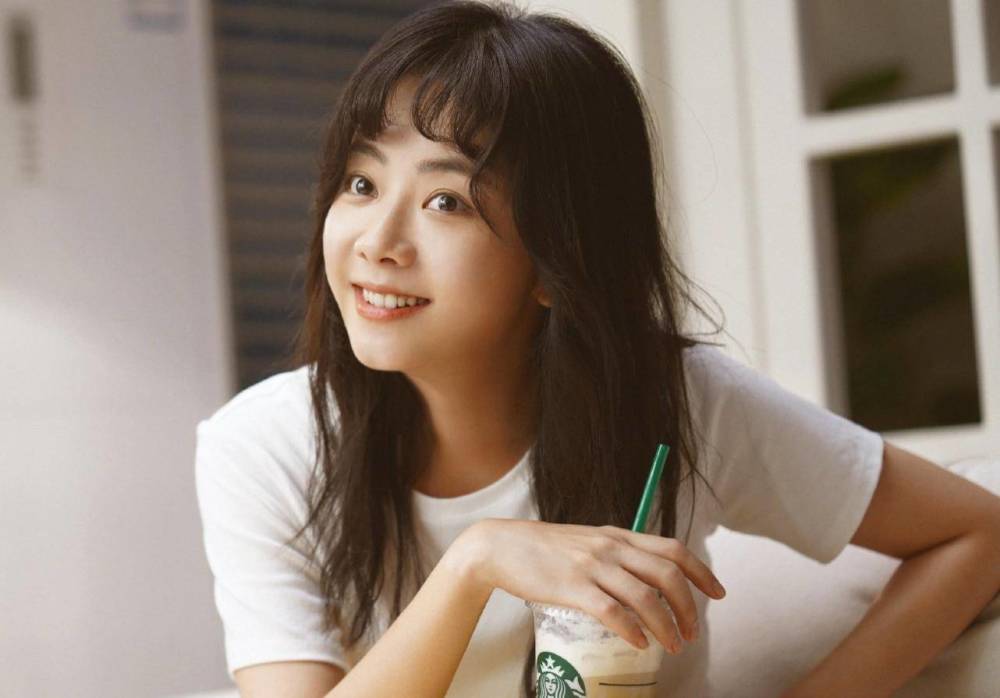 谭松韵|被网友骂吃“人血馒头”的谭松韵，决定捐出所有赔偿款做慈善