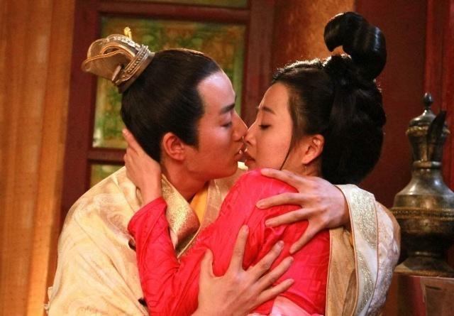 枕头|古人常说“3寸长寿，4寸无忧”，指的什么尺寸？你的尺寸够吗？