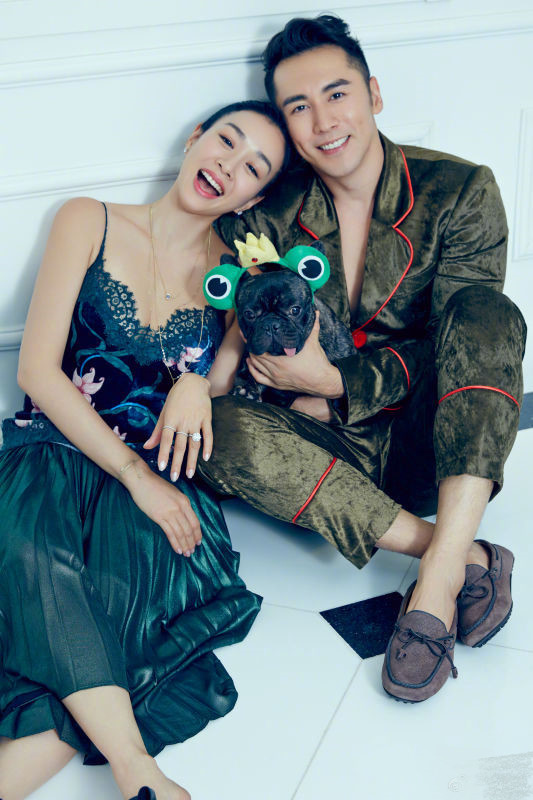 张伦硕|张伦硕为老婆庆生甜喊对方15岁人鱼公主，50岁钟丽缇皮肤超水嫩