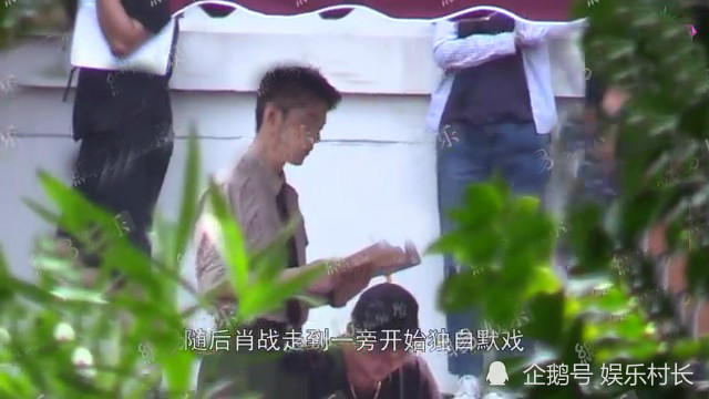 肖战|肖战拍戏军装造型曝光，面露大笑走出低谷，被黑粉起诉大后天开庭传新消息