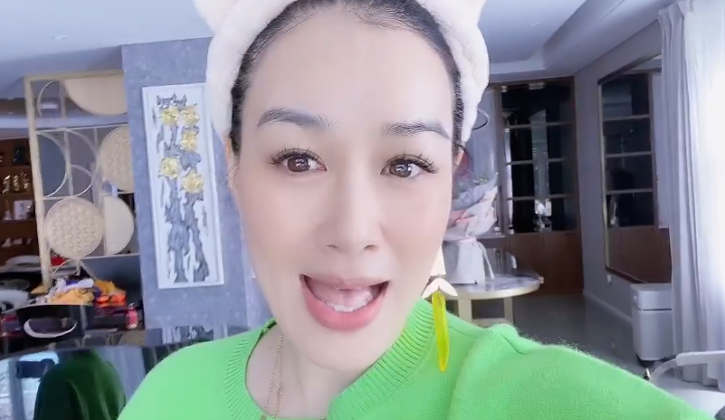 张伦硕|张伦硕为老婆庆生甜喊对方15岁人鱼公主，50岁钟丽缇皮肤超水嫩