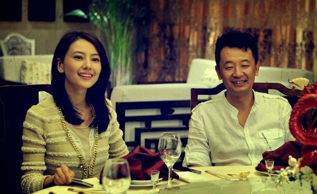 黄海波|黄海波疑不再复出，转幕后和美女演员开设表演班，场地简陋显心酸