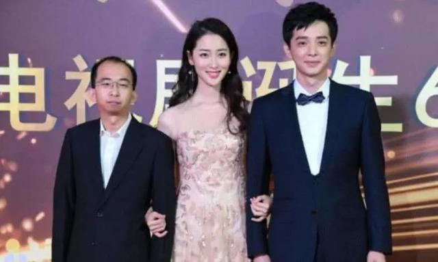 最美逆行者|身材矮小演丑角20年，逆袭娶貌美娇妻，今成《最美逆行者》导演