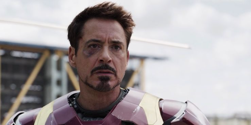 漫画中托尼虽然是复联的核心之一,但他过于孤单,哪怕是罗德,队长,小