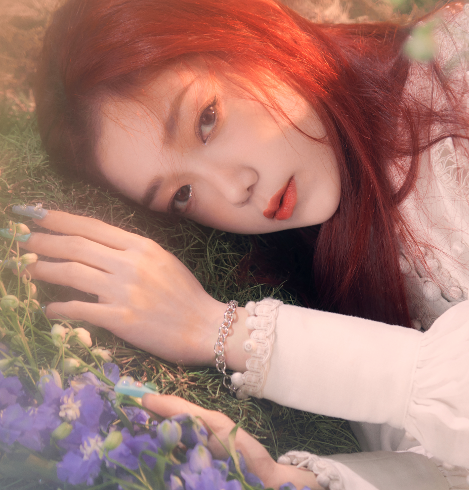 硬糖少女|硬糖少女绿野仙踪大片，陈卓璇似仙女下凡，我却被张艺凡美到了