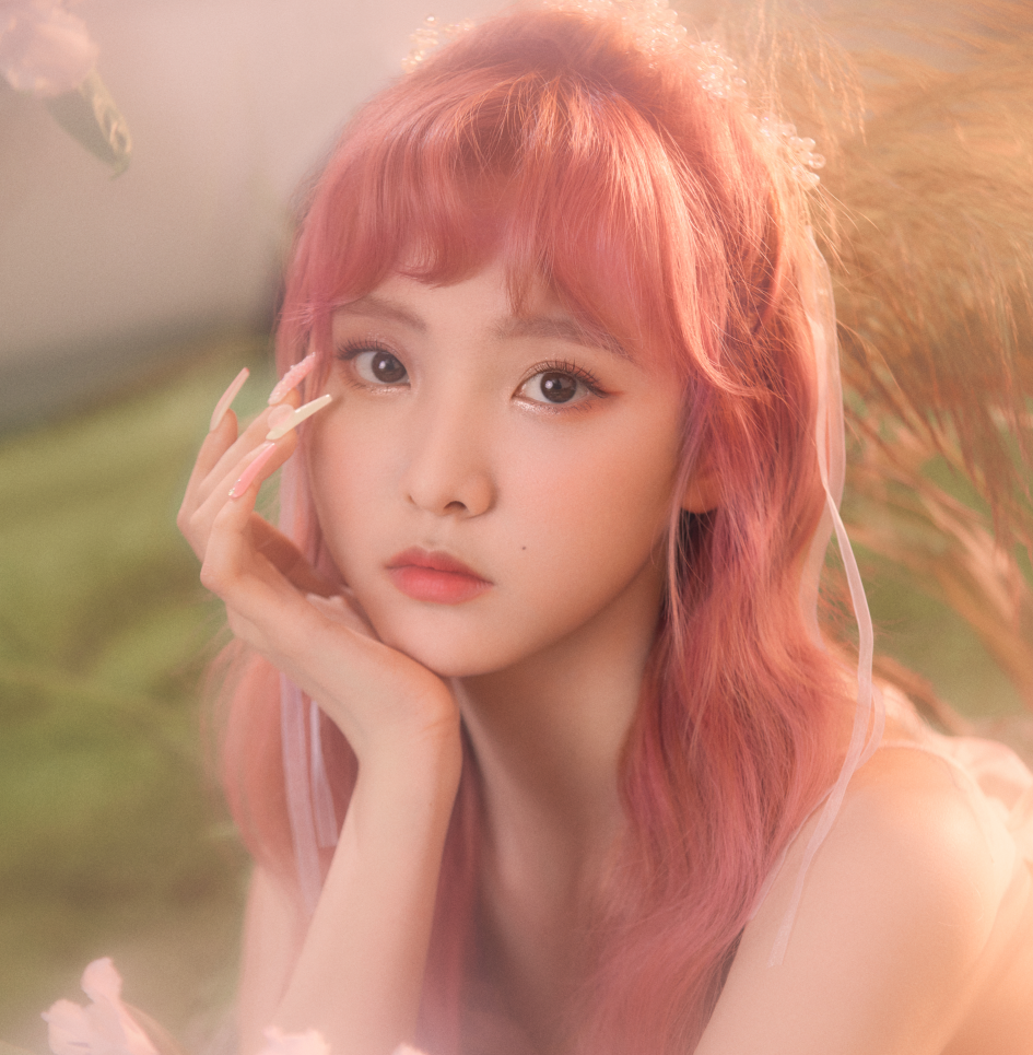 硬糖少女|硬糖少女绿野仙踪大片，陈卓璇似仙女下凡，我却被张艺凡美到了