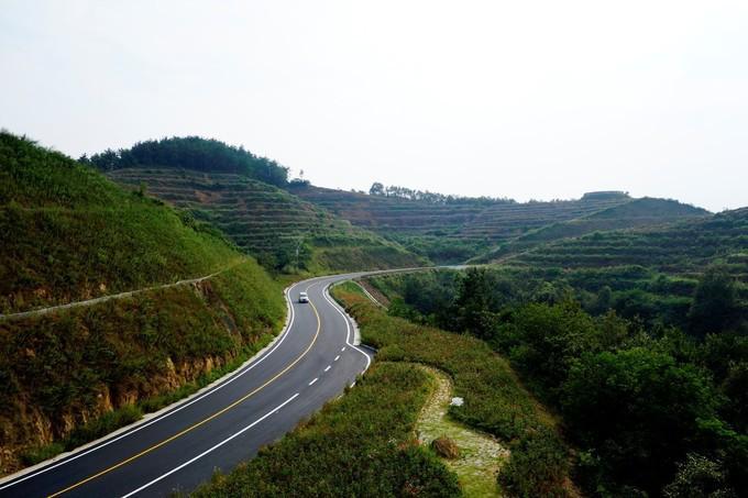 湖北最美环山公路,途径10多个绝美景点,四季美景各不相同