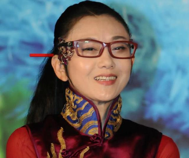杨丽萍|62岁杨丽萍为舞蹈，不吃米面吃花瓣，做手术取肋骨，现在生活如何