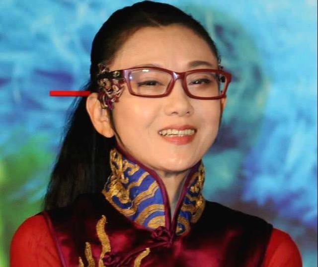 杨丽萍|62岁杨丽萍为舞蹈，不吃米面吃花瓣，做手术取肋骨，现在生活如何