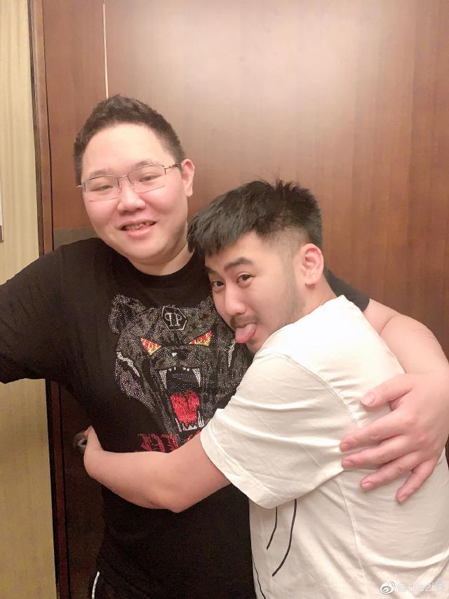 茄子粉丝突破500w,庆祝活动放大招,恋爱循环rap全都来|茄子|rap|csgo