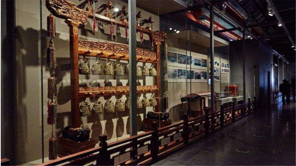 张伯驹|老人无偿捐献1136亿的文物，病重想换高级病房，却被告知级别不够